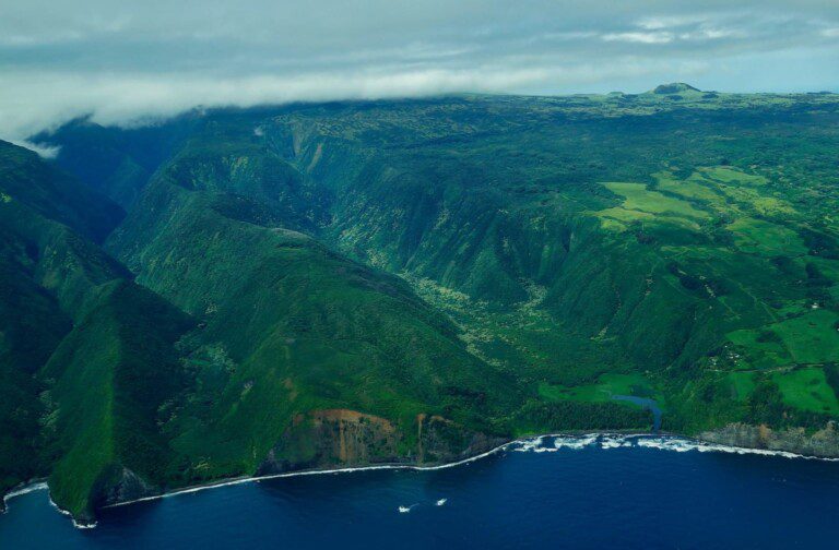 Pololu Valley Hike & Black Sand Beach